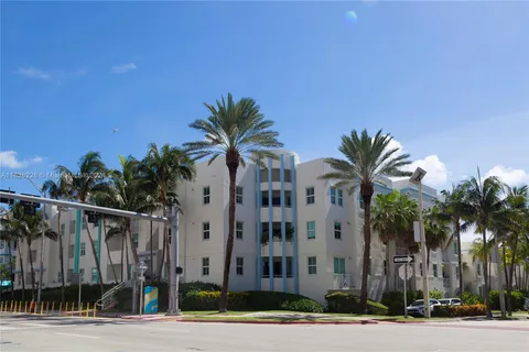 9172 Collins Ave # 414, Surfside FL 33154