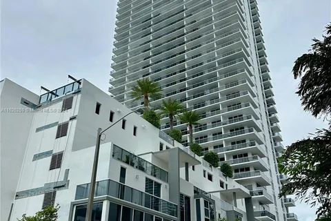 600 NE 27th St # 2302, Miami FL 33137