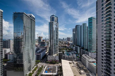 601 NE 1st Ave # 2701, Miami FL 33132