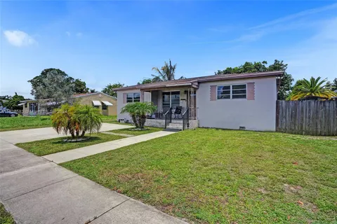 611 NE 171st St, North Miami Beach FL 33162