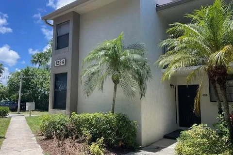 1224 S Military Trl # 2312, Deerfield Beach FL 33442