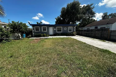 2910 NW 93rd St, Miami FL 33147