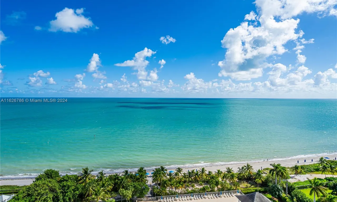 881 Ocean Dr # 16D, Key Biscayne FL 33149