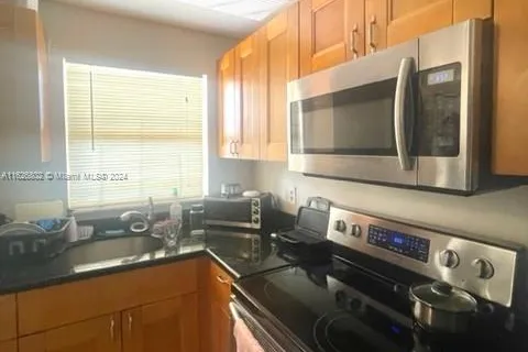 8400 Sunrise Lakes Blvd # 310, Sunrise FL 33322