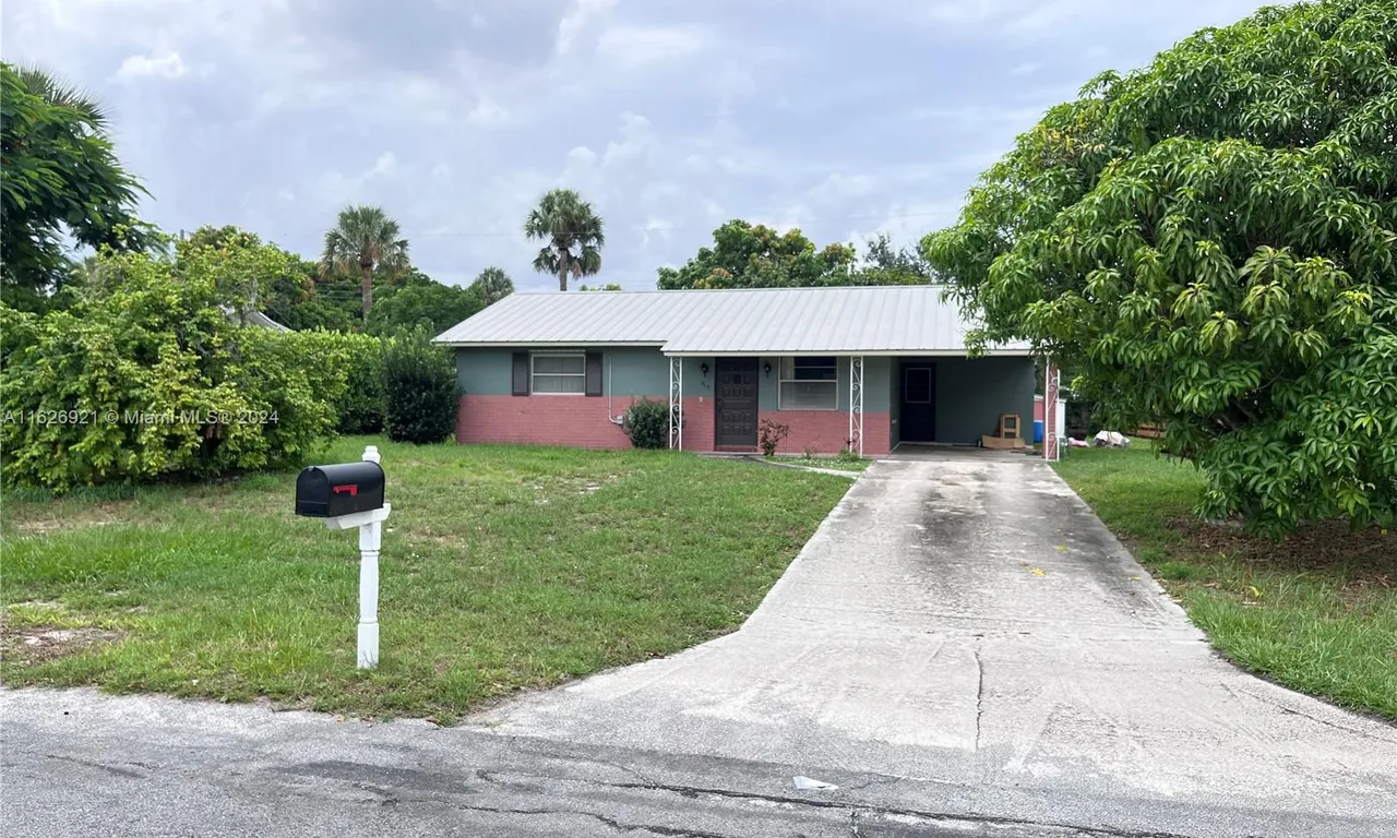 815 SE Stypmann Blvd, Stuart FL 34994