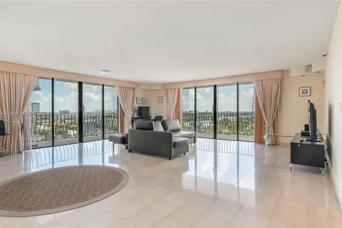 8877 Collins Ave # 1107, Surfside FL 33154