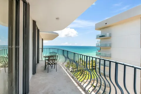 8877 Collins Ave # 1107, Surfside FL 33154