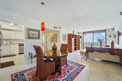 1775 Washington Ave # 7C, Miami Beach FL 33139