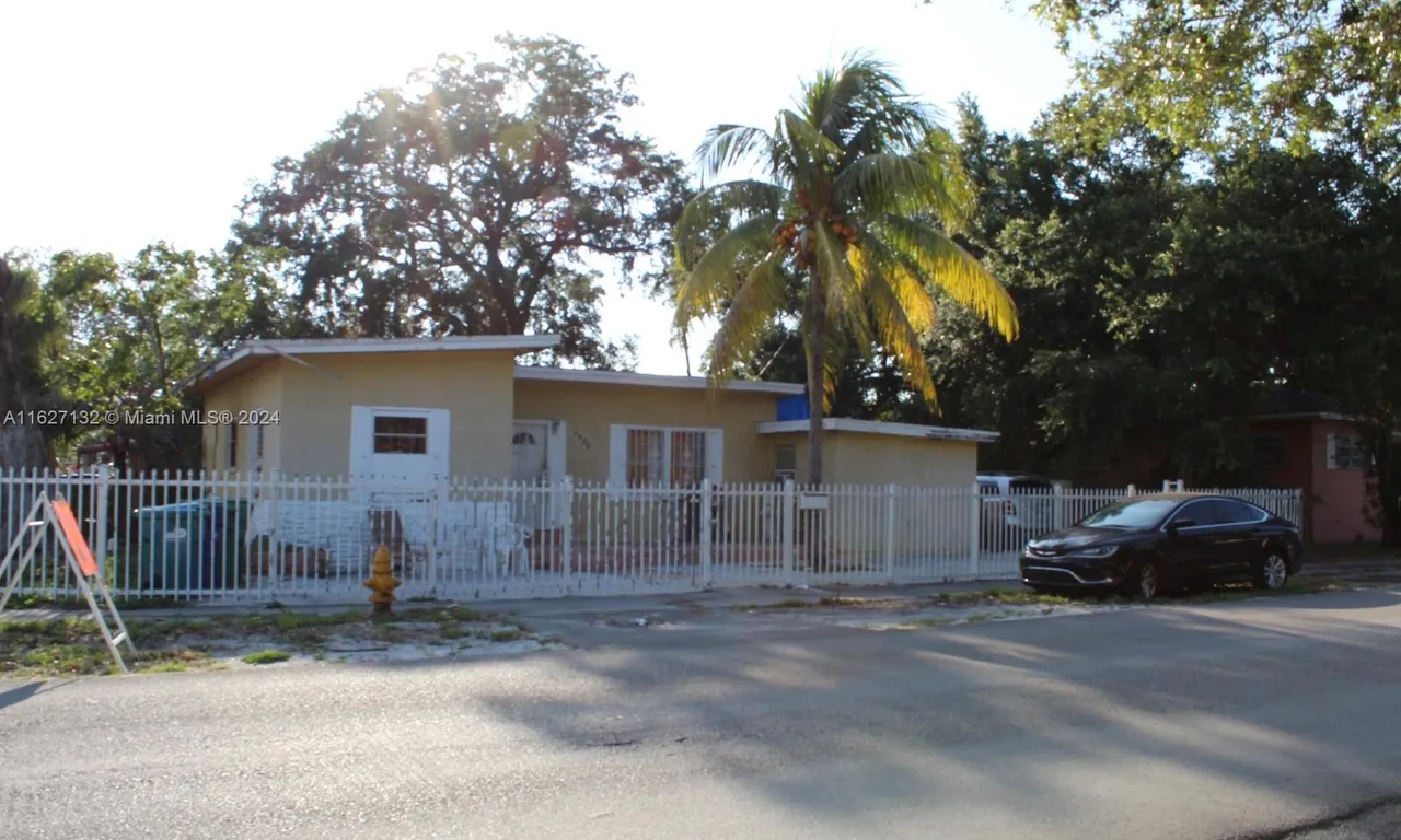 8400 NW 21st Ave, Miami FL 33147