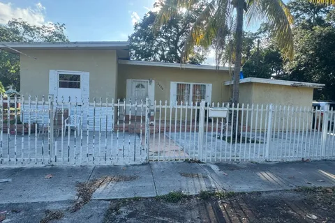 8400 NW 21st Ave, Miami FL 33147