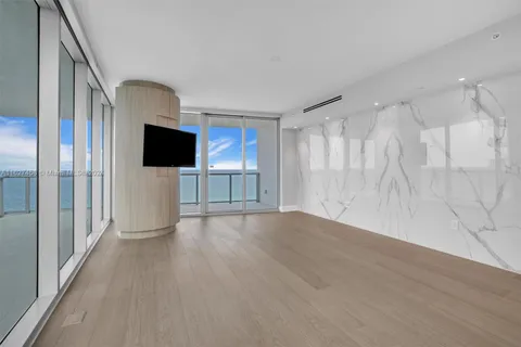 17001 E Collins Ave # 1508, Sunny Isles Beach FL 33160