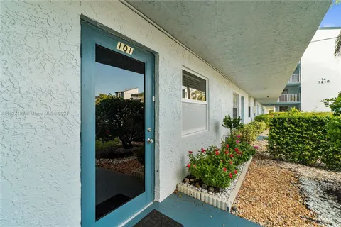 7610 NW 18th St # 101, Margate FL 33063