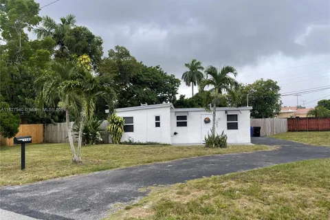 2580 SW 6th Ct, Fort Lauderdale FL 33312