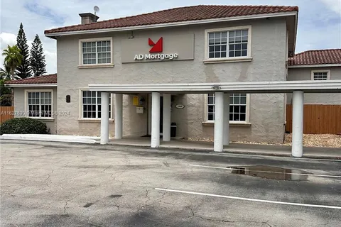 1040 S Federal Hwy, Hollywood FL 33020