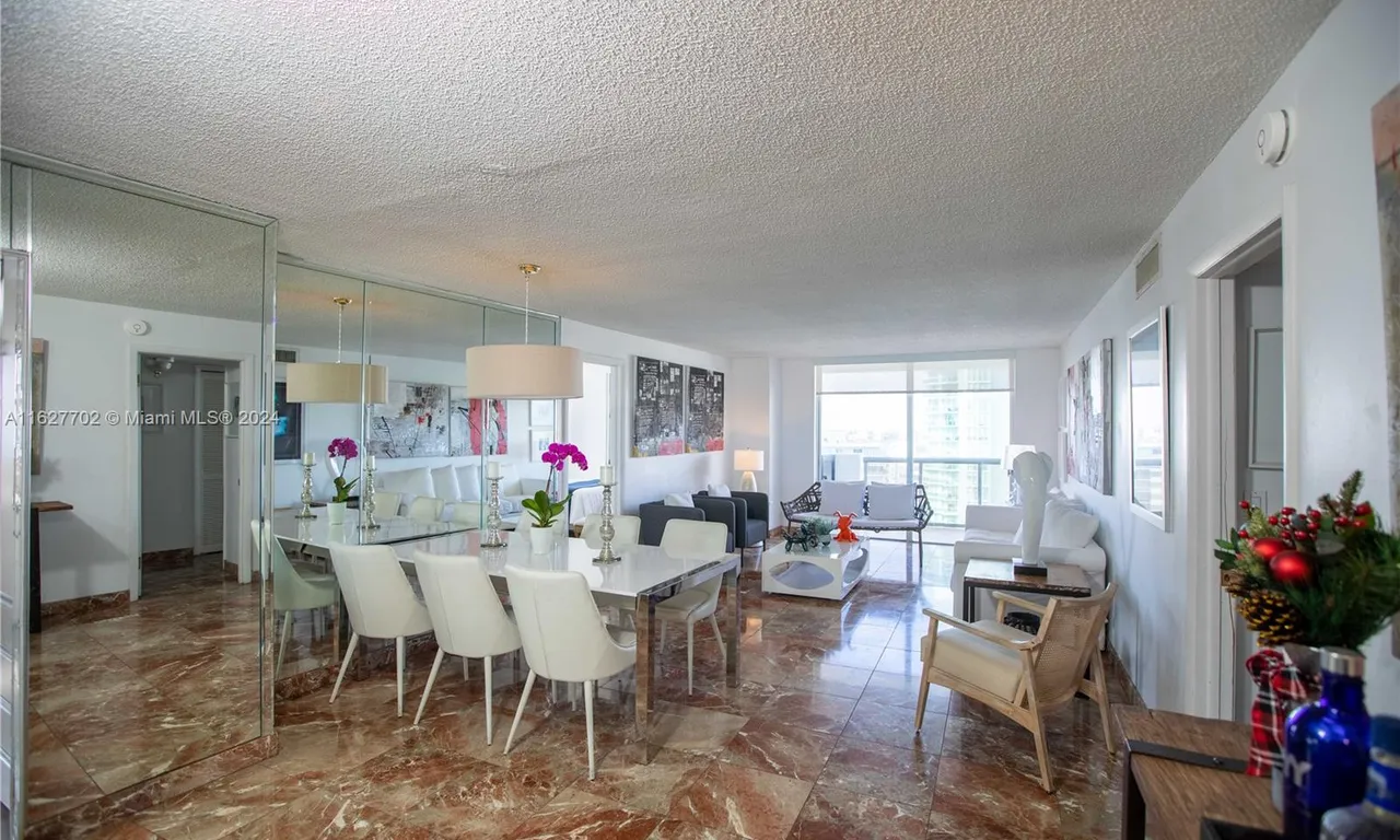 6039 Collins Ave # 1728, Miami Beach FL 33140