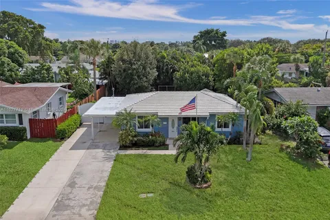 9858 Daisy Ave, Palm Beach Gardens FL 33410