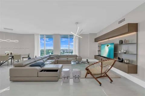 17301 Biscayne Blvd # 1402, North Miami Beach FL 33160