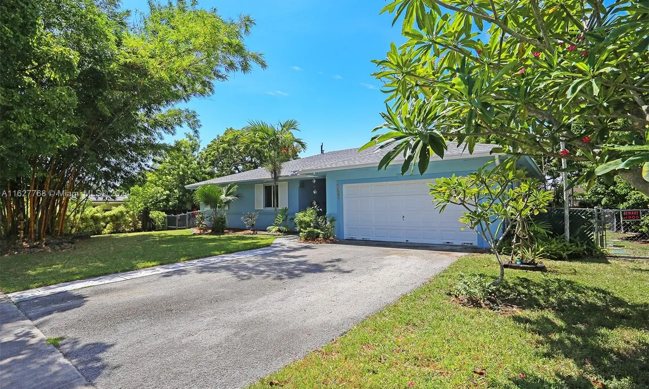 9360 SW 181st Ter, Palmetto Bay FL 33157