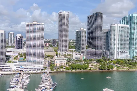 1750 N Bayshore Dr # 5212, Miami FL 33132