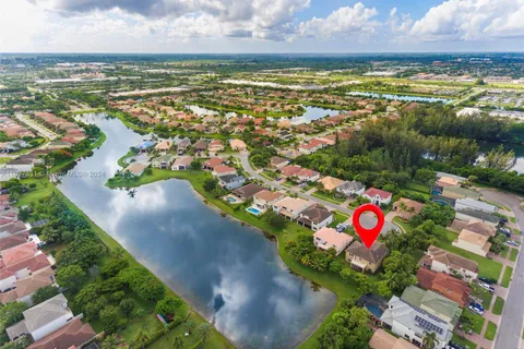 116 Ibisca Ter, Royal Palm Beach FL 33411