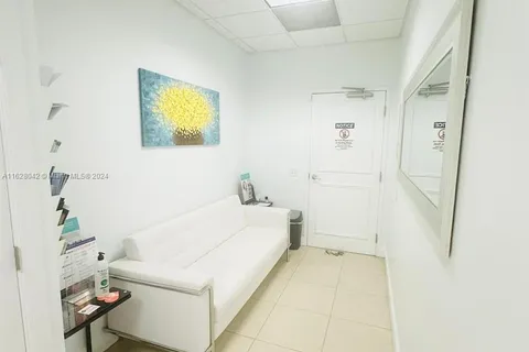 confidential, Hallandale Beach FL 33009