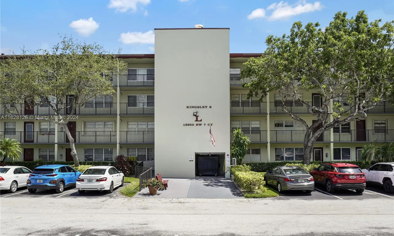 13250 SW 7th Ct # 110L, Pembroke Pines FL 33027