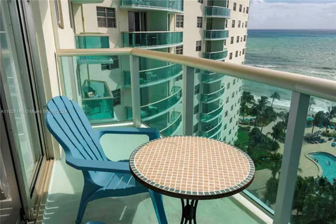 3801 S Ocean Dr # 11M, Hollywood FL 33019