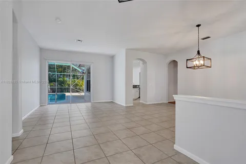 7010 Oakshire Ct, Lake Worth FL 33467