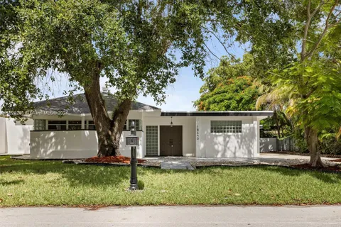 18490 SW 83rd Ave, Cutler Bay FL 33157