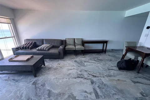 6767 Collins Ave # 1509, Miami Beach FL 33141