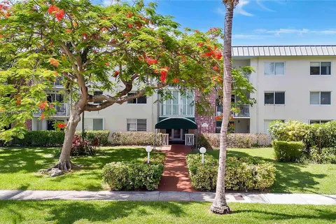 240 Galen Dr # 112, Key Biscayne FL 33149