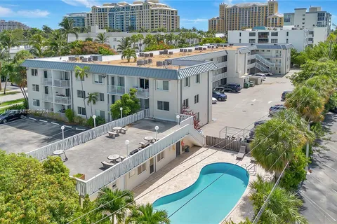 240 Galen Dr # 112, Key Biscayne FL 33149