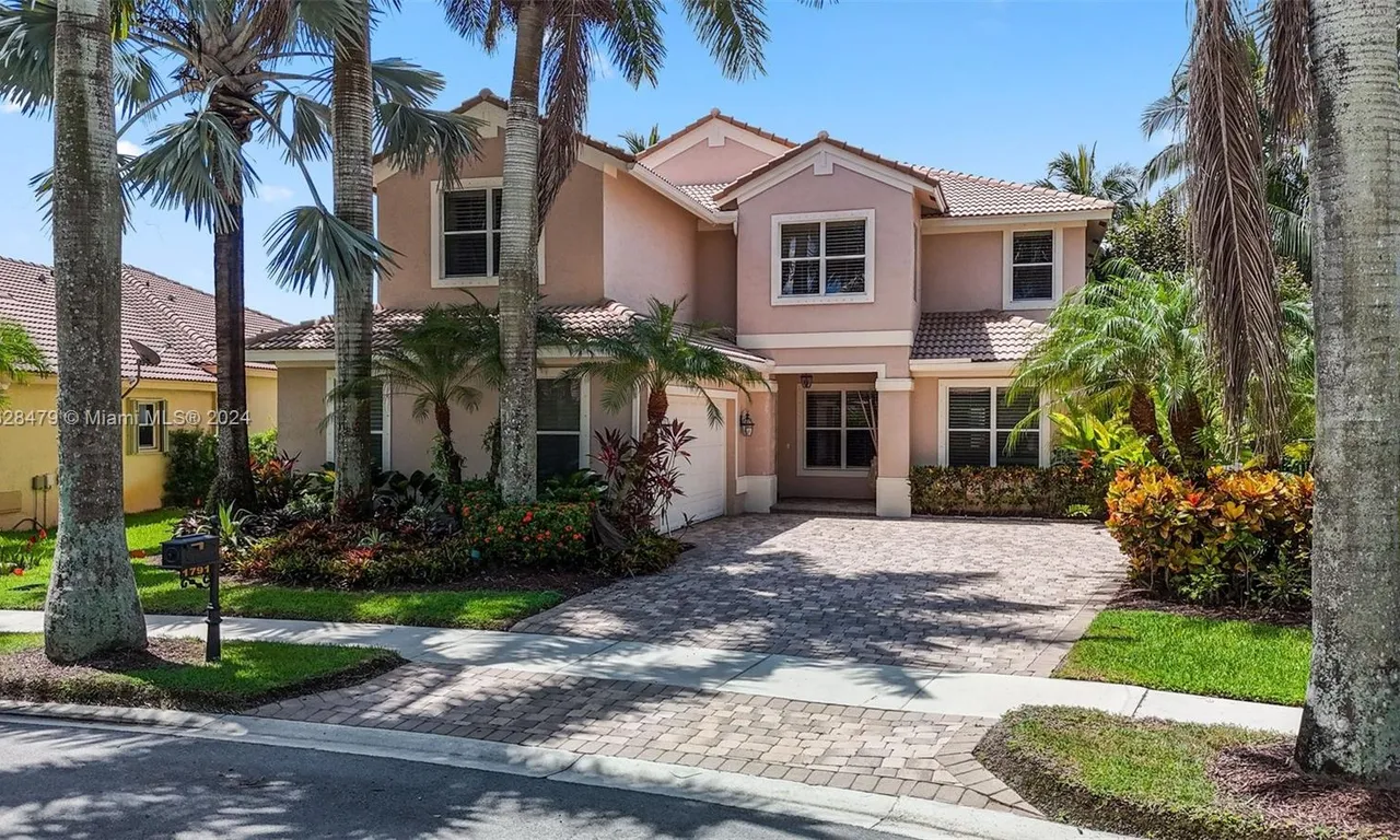 1791 Harbor View Cir, Weston FL 33327