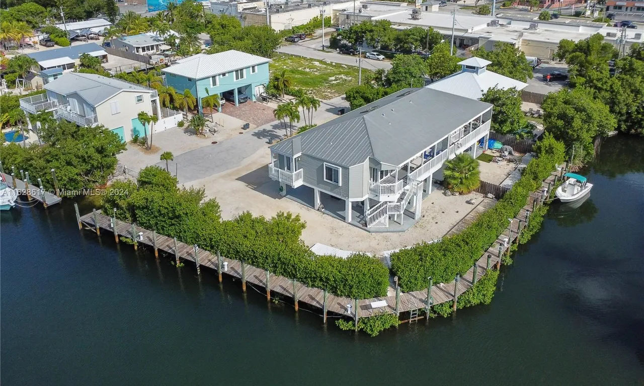 104 52nd Street Ocean, Marathon FL 33050