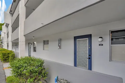 7897 Golf Cir Dr # 107, Margate FL 33063