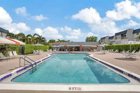 7897 Golf Cir Dr # 107, Margate FL 33063