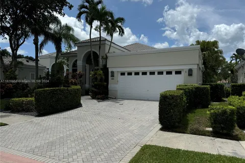 2743 Pinehurst, Weston FL 33332