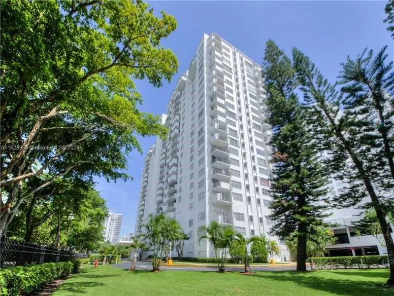 2750 NE 183rd St # 1212, Aventura FL 33160