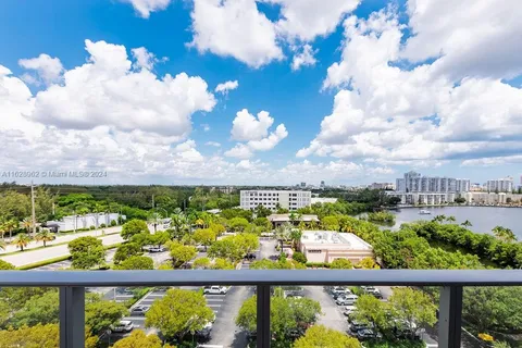 17301 Biscayne Blvd # 902, North Miami Beach FL 33160