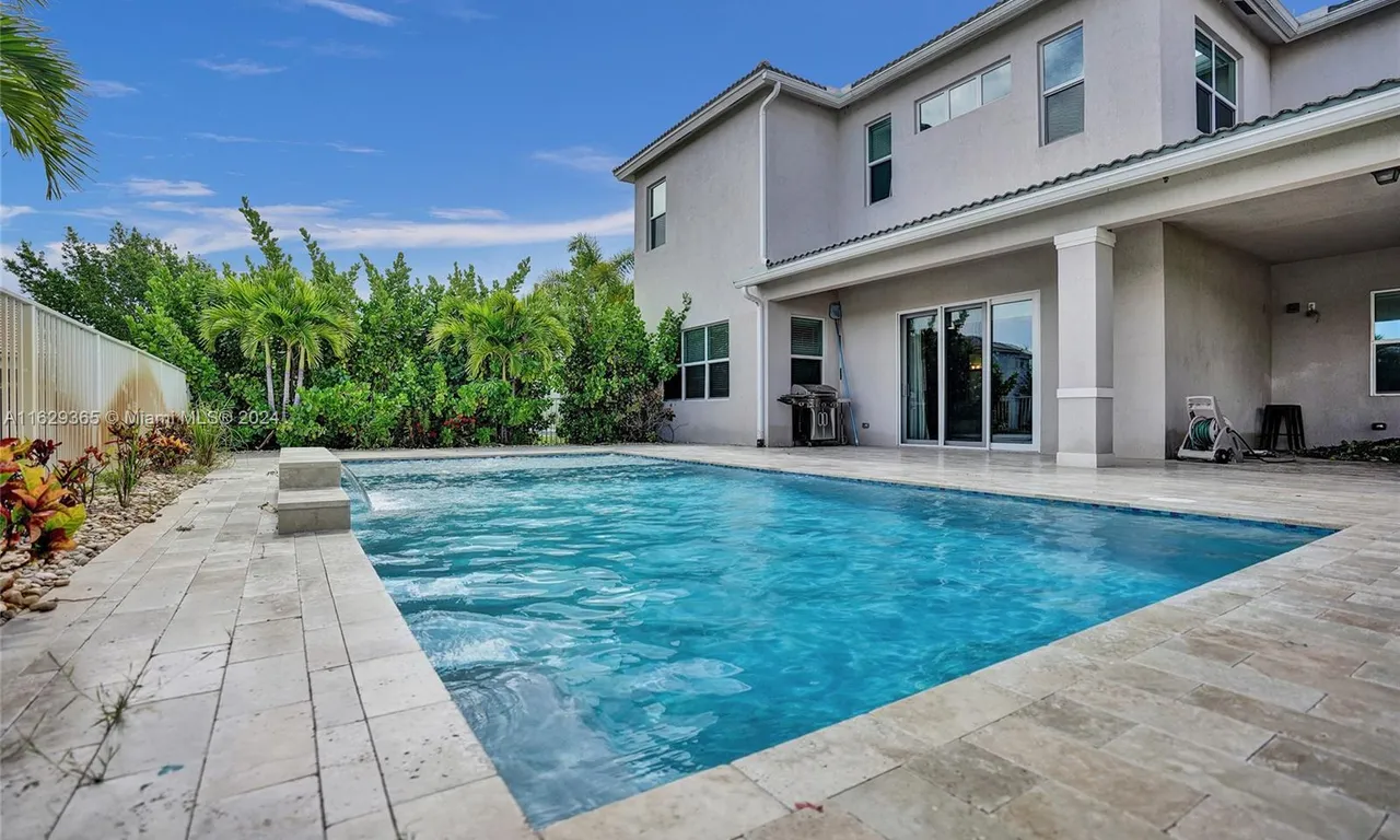 8959 Cypress Grove Ln, Royal Palm Beach FL 33411