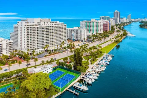 5401 Collins Ave # 334, Miami Beach FL 33140