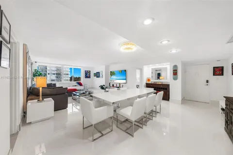 5401 Collins Ave # 334, Miami Beach FL 33140