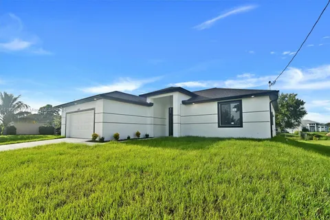 105 E 14th ST, Lehigh Acres FL 33972