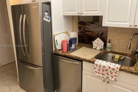 200 NE 14th Ave # 222, Hallandale Beach FL 33009