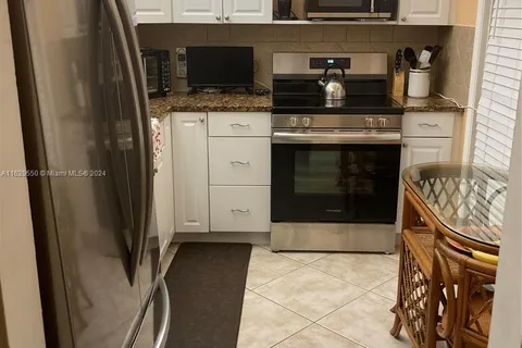 200 NE 14th Ave # 222, Hallandale Beach FL 33009
