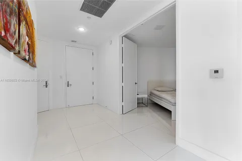 15811 Collins Ave # 2107, Sunny Isles Beach FL 33160