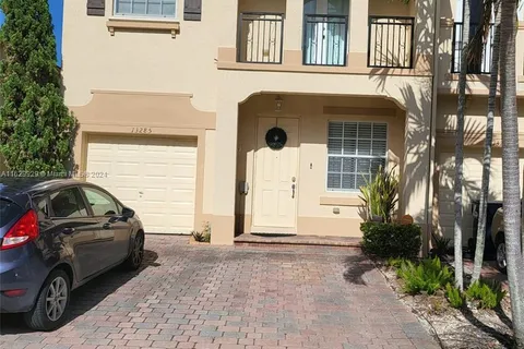 13285 SW 128th Psge # 13285, Miami FL 33186