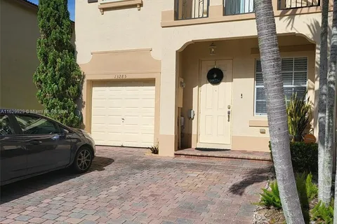 13285 SW 128th Psge # 13285, Miami FL 33186