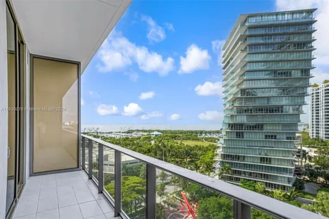 2655 S Bayshore Dr # 1007, Coconut Grove FL 33131