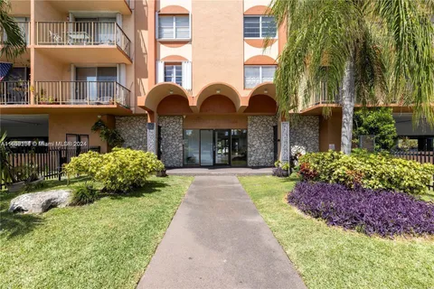 1465 NE 123rd St # 814, North Miami FL 33161